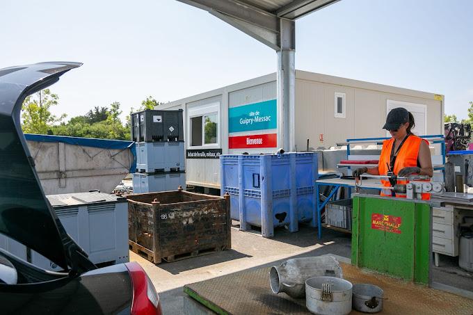 Aperçu des activités de la casse automobile L.G. SERVICES située à SAINT-BRIEUC (22000)